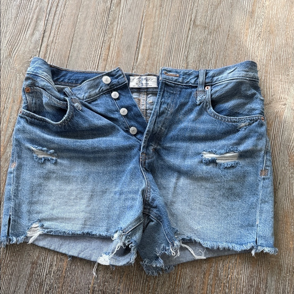 Free People We the Free Distressed Blue Denim Women Shorts 31